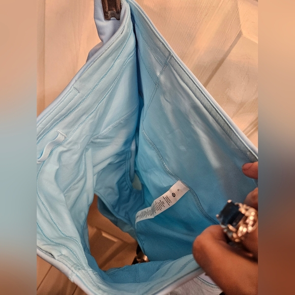 Lululemon speed up HR shorts 2.5" lined blue womens size 6 NEW - Picture 7 of 10